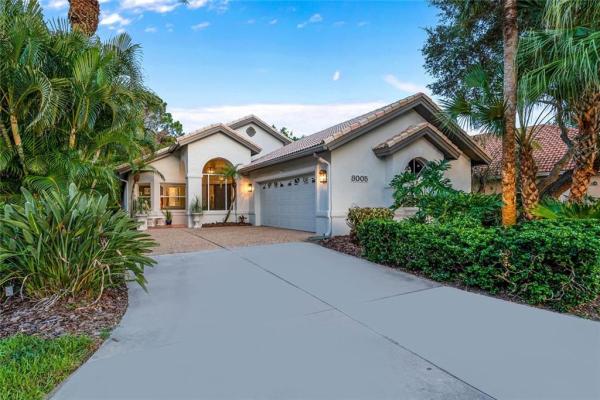 VILLAS AT DEER CREEK