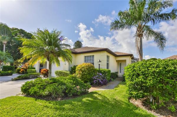 VIVIENDA AT BRADENTON