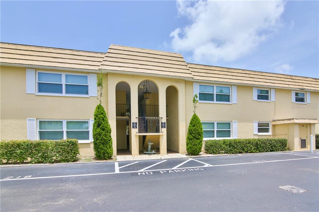 BAYWOOD COLONY GARDEN APTS - фото