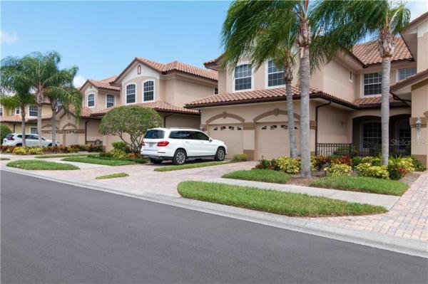 MIRAMAR LAGOONS AT LAKEWOOD RANCH
