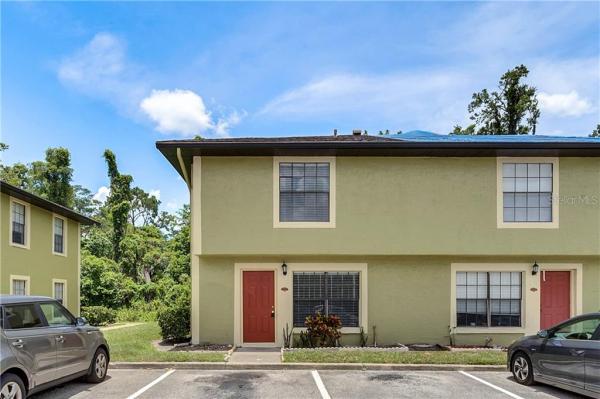 HIDDEN OAKS CONDO PH 04