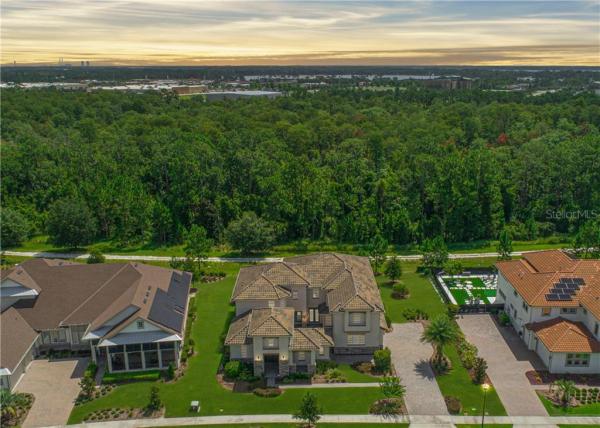 LAUREATE PARK PRESERVES