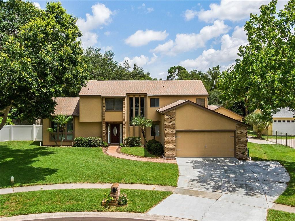 GREENLEAF - фото