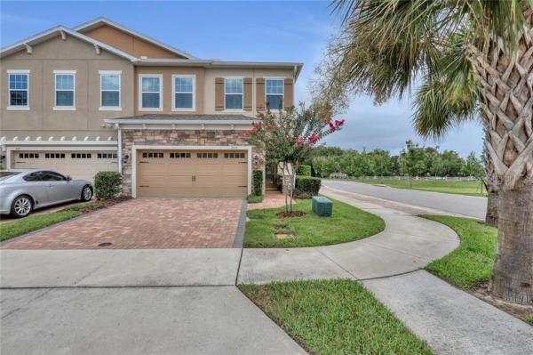 WALKERS GROVE TOWNHOMES