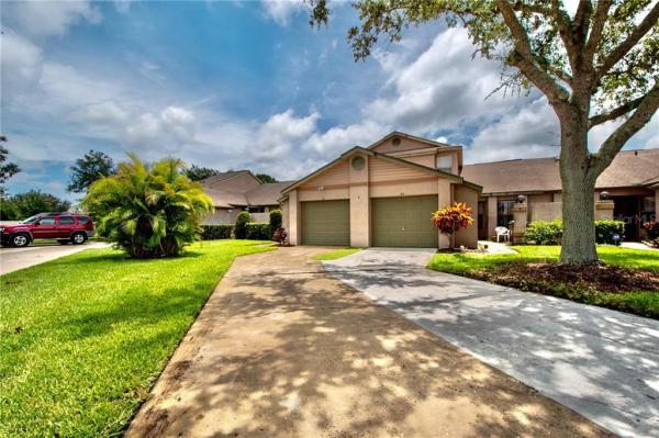 BUENAVENTURA LAKES LAKE POINTE TWNHMS