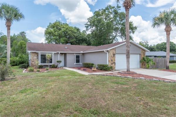 LAKE PADGETT ESTATES