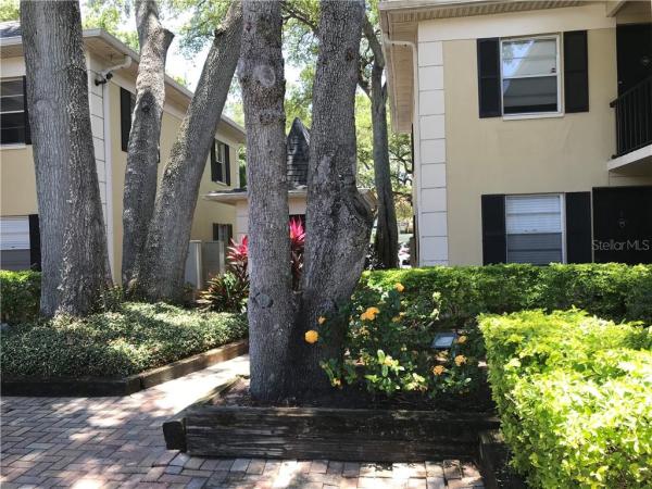 BAYSHORE LANDINGS A CONDOMINIUM