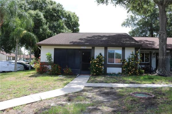 VILLAS OF BEACON GROVES