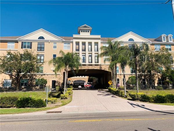 VILLA SONOMA AT INTERNATIONAL PLAZA CONDO