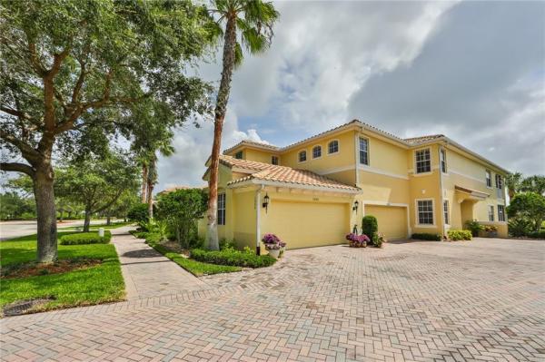 TOSCANA AT RENAISSANCE A CONDO