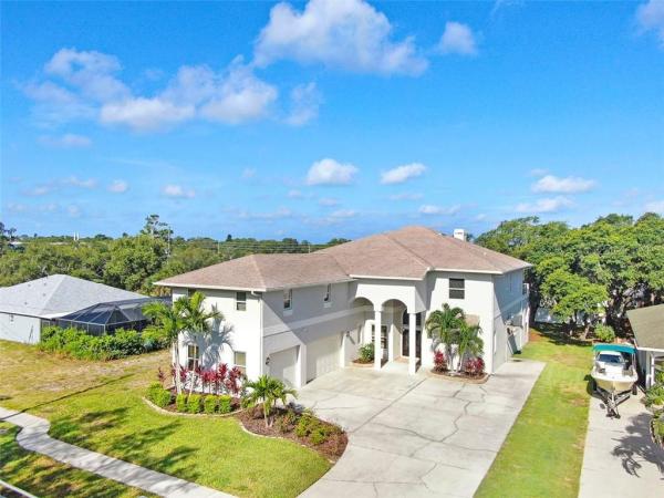 MAYFAIR VILLAS AT HOWARD PARK