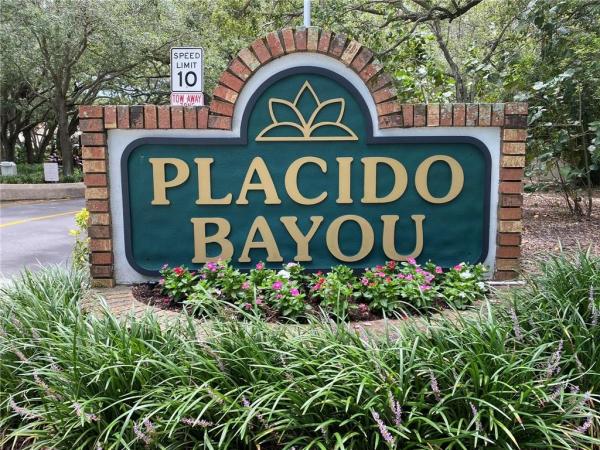 PLAZA VILLAS ONE CONDO