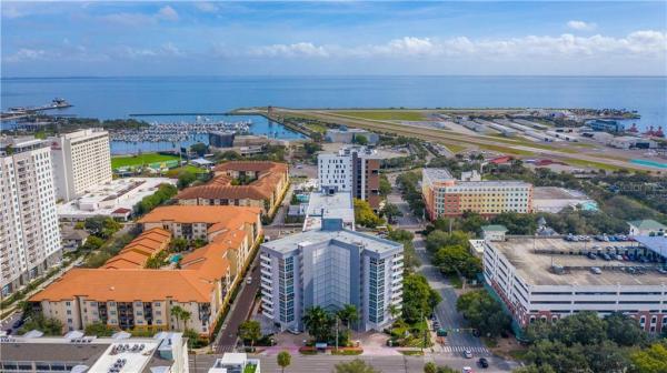 BEACON ON 3RD ST THE