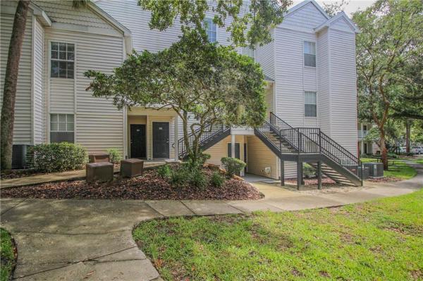 BENTLEY AT COBBS LANDING CONDO THE