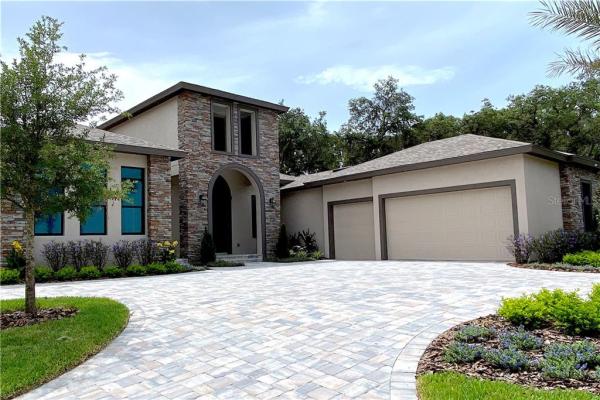 FLORENCIA AT CHAMPIONS CLUB