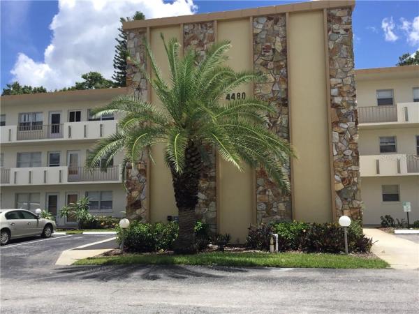 IRONWOOD FIRST CONDO DB489/530