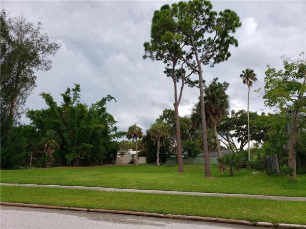 WHITFIELD ESTATES CTD