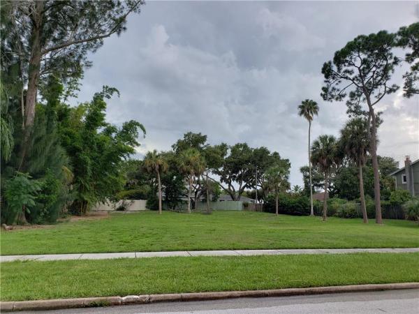 WHITFIELD ESTATES CTD