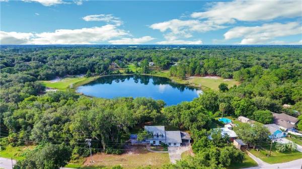 CARLTON VILLAGE PARK