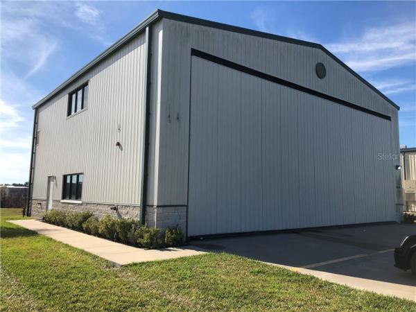 ORLANDO-APOPKA AIRPORT CONDO