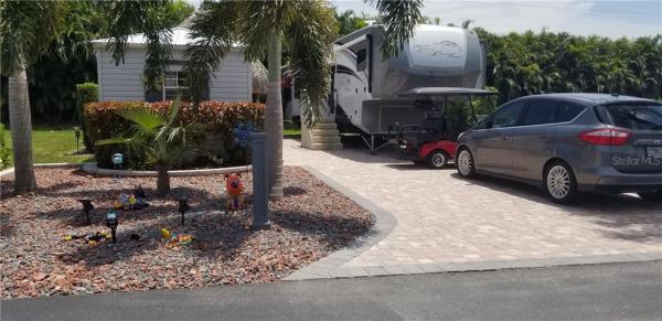 SILVER PALMS RV REOSRT