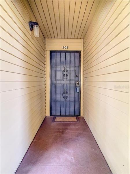 CARROLLWOOD VILLAGE PINE LAKE