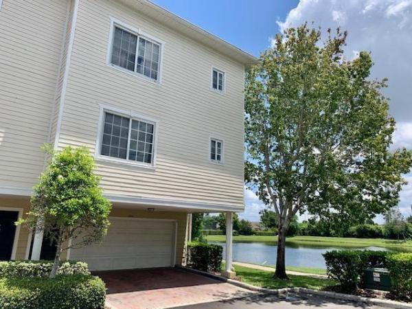 ARLINGTON PARK CONDO