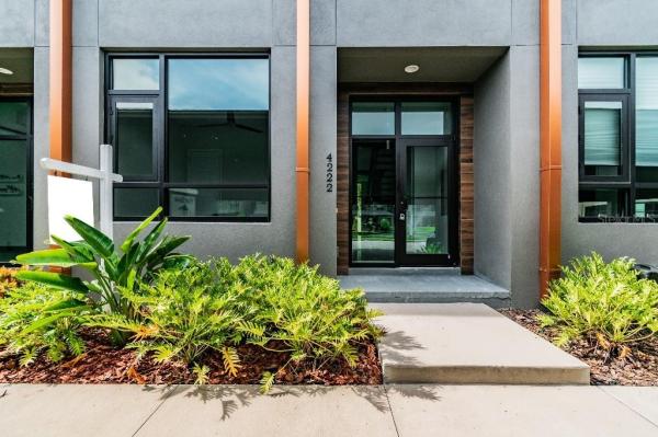 CARROLLWOOD CROSSINGS 2