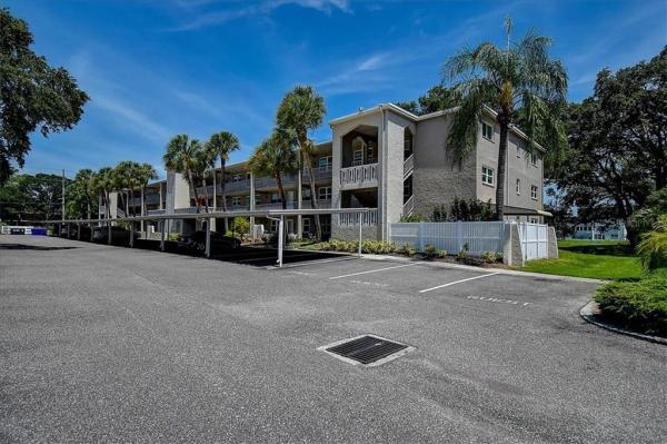 HEATHER LAKE APTS CONDO