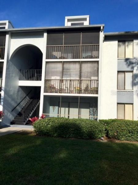 PINE RIDGE AT LAKE TARPON VILLAGE