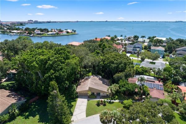 BROADWATER BAYVIEW ESTATE