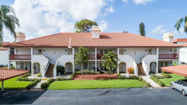 VILLAGE ON LAKE SEMINOLE CONDO THE