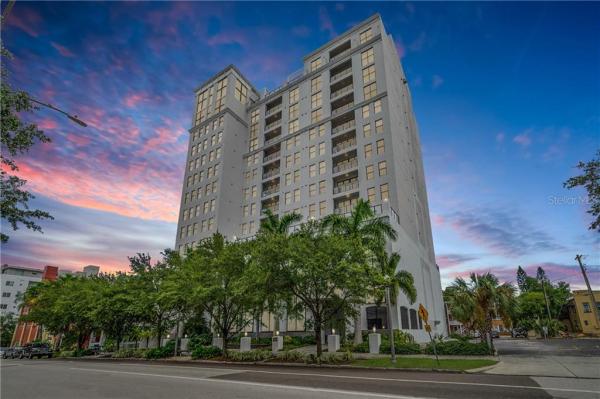 WALKER-WHITNEY PLAZA CONDO