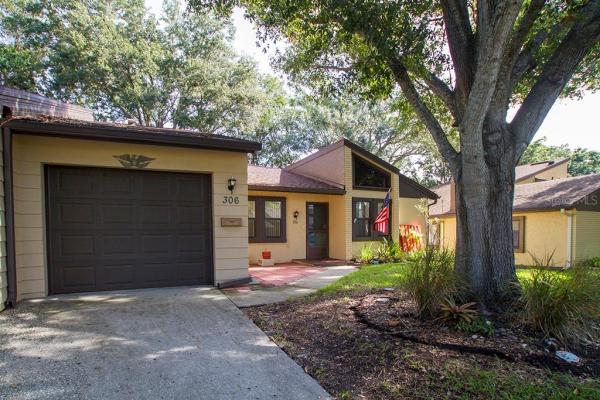 RAINTREE VILLAGE CONDO