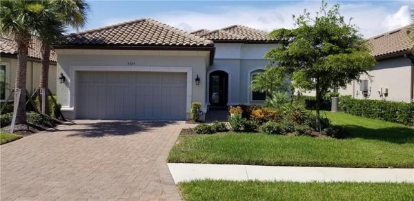 BELLACINA BY CASEY KEY