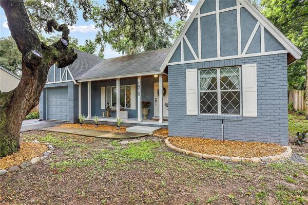 MOUNT DORA COBBLE HILL