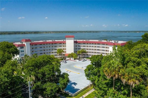 MOUNT DORA VILLA DORA CONDO UNIT 01