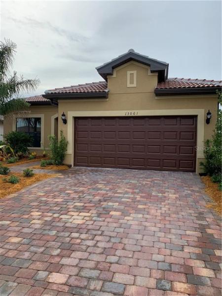 ISLANDWALK AT THE WEST VILLAGES