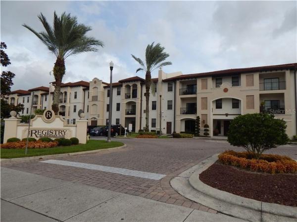 REGISTRY/MICHIGAN PARK CONDO