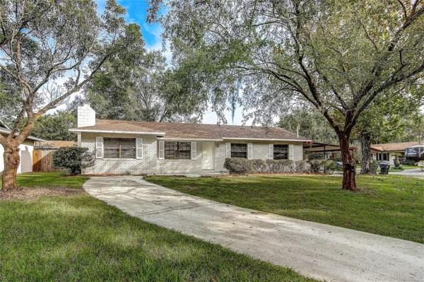 PRESIDENTIAL MANOR UNIT 2B