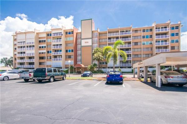 TREASURE ISLAND TENNIS & YACHT CLUB