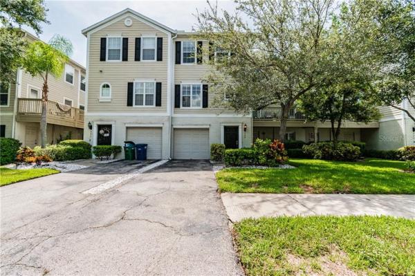 HAMPTON WOODS TWNHMS