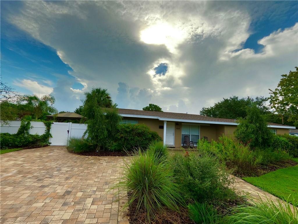 SNELL SHORES MANOR - фото