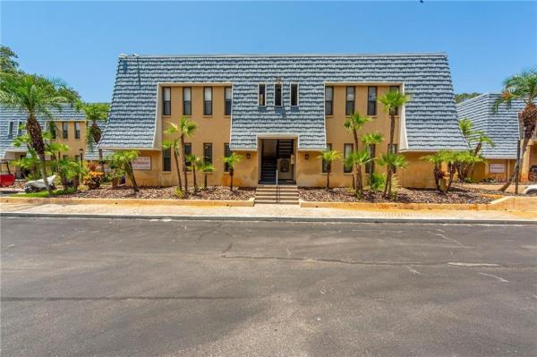 VICTORIA PALMS CONDO