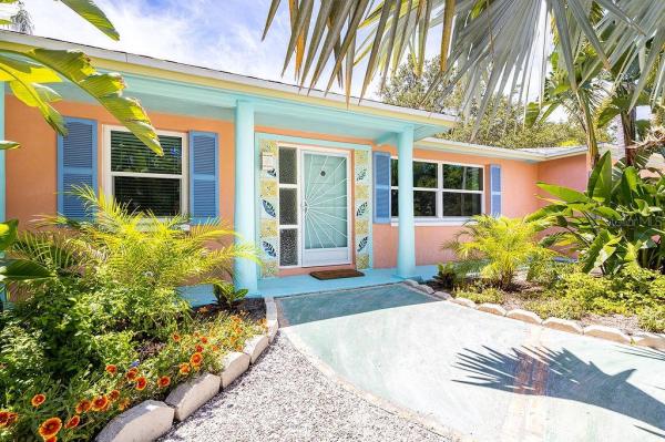 GOLDEN GATEWAY HOMES