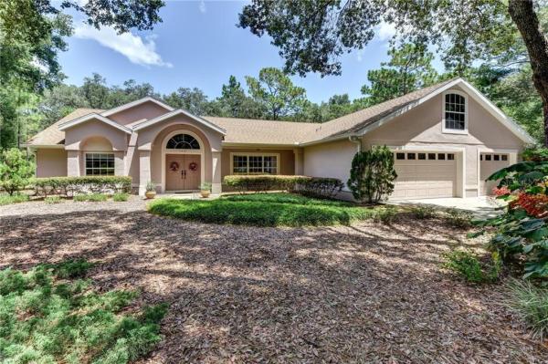 BLUE LAKE HILLS UNREC 922