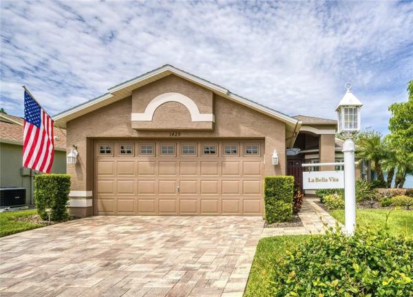 HERITAGE SPGS VILLAGE 08