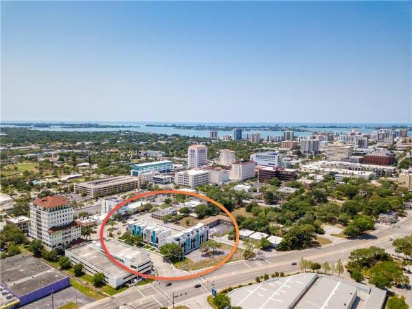 SCHOOL AVENUE TOWNHOMES