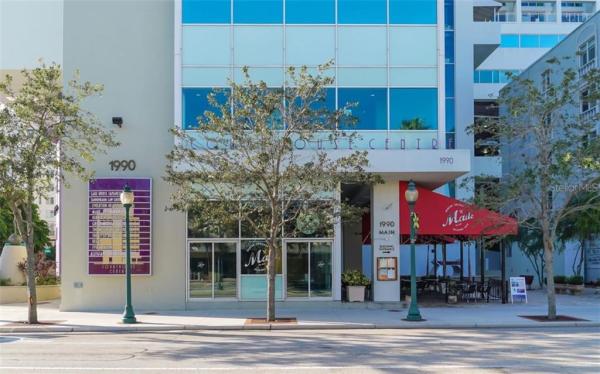 CITYSCAPE AT COURTHOUSE CENTRE