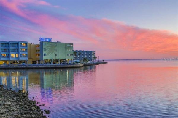 SAILPORT RESORT CONDO ON